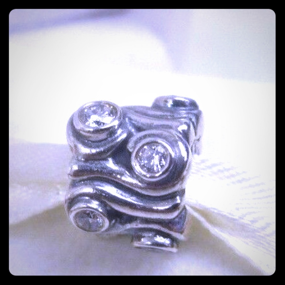 Authentic Pandora… Ocean waves retired